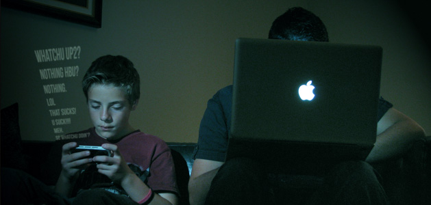 DSKNECTD: Is Technology Changing Us?