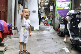 China: Frame by Frame